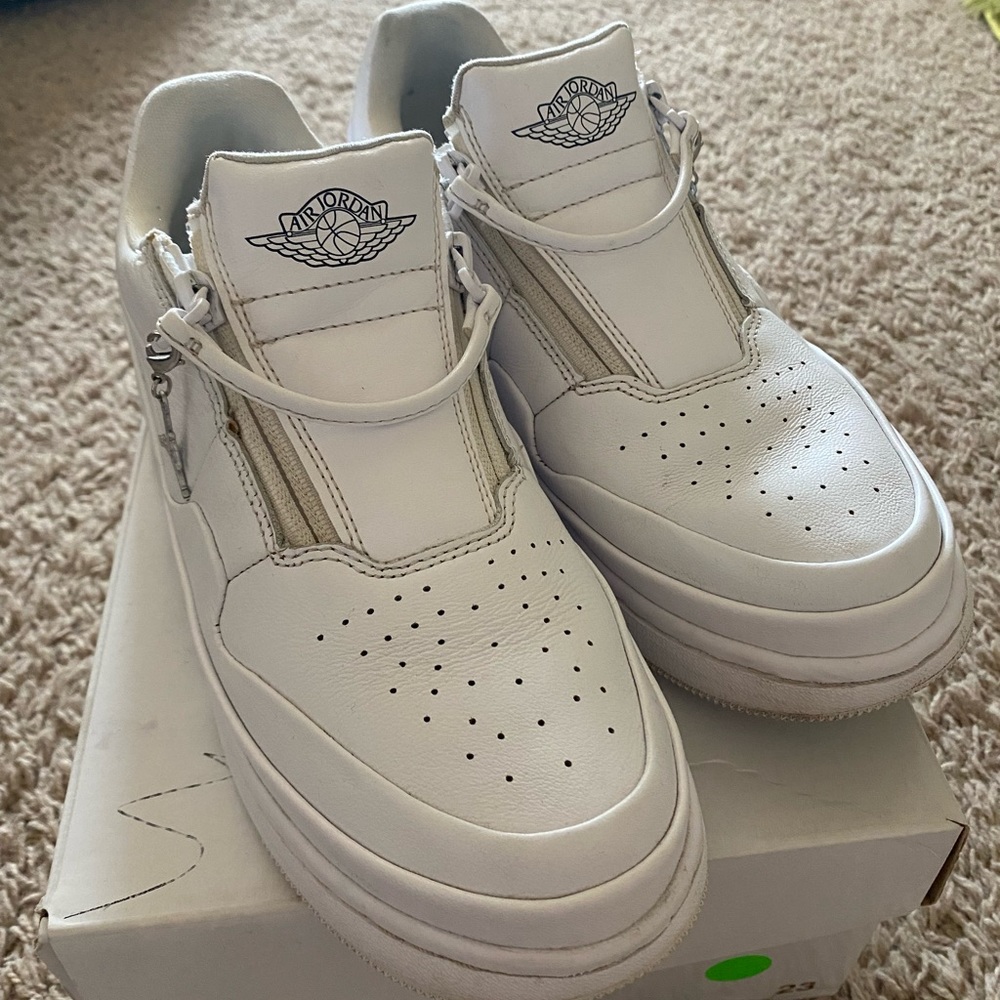 Air Jordan 1 Jester Low